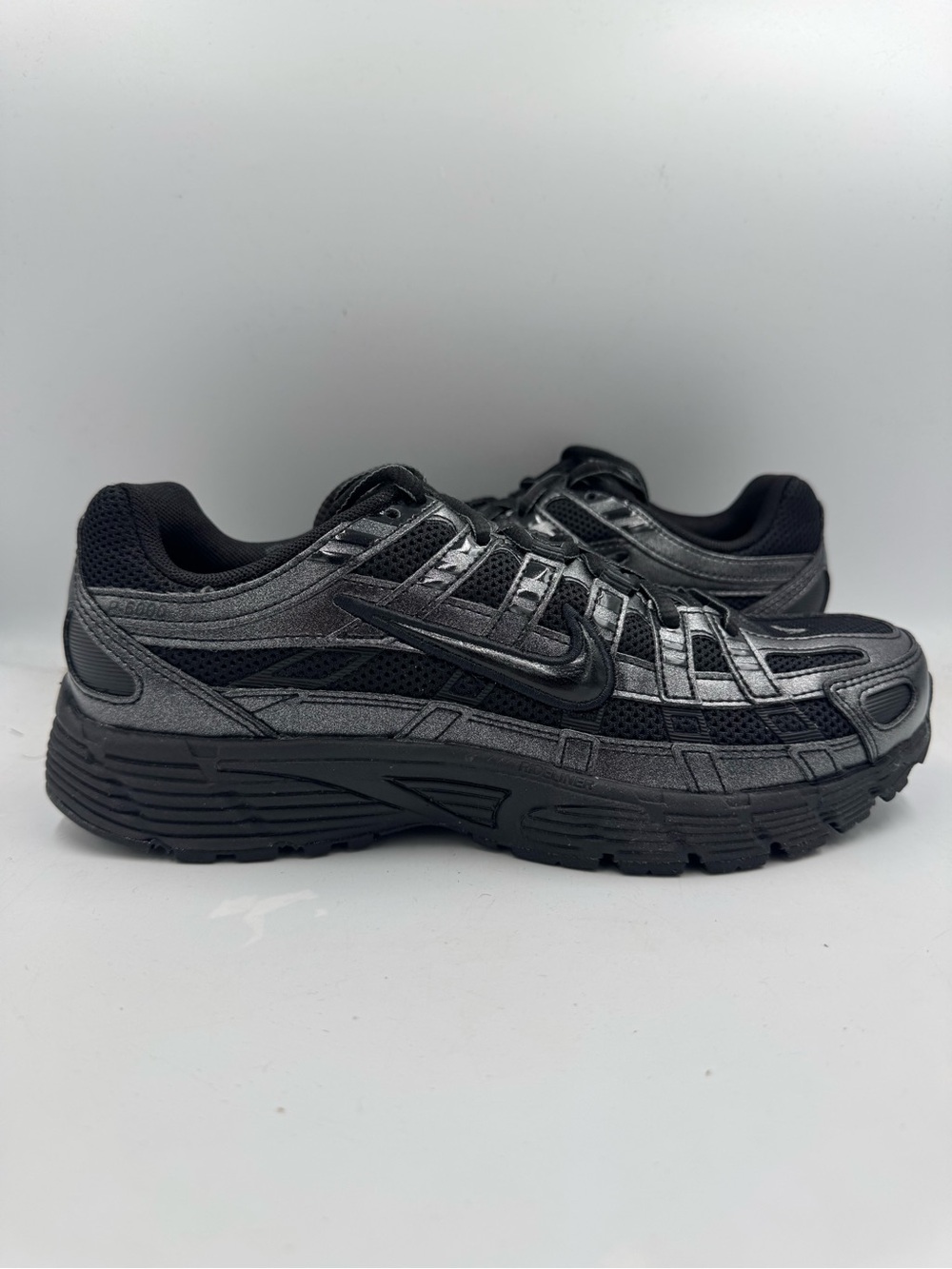 Nike P-6000 Black Anthracite BRAND NEW Size 8 Women
